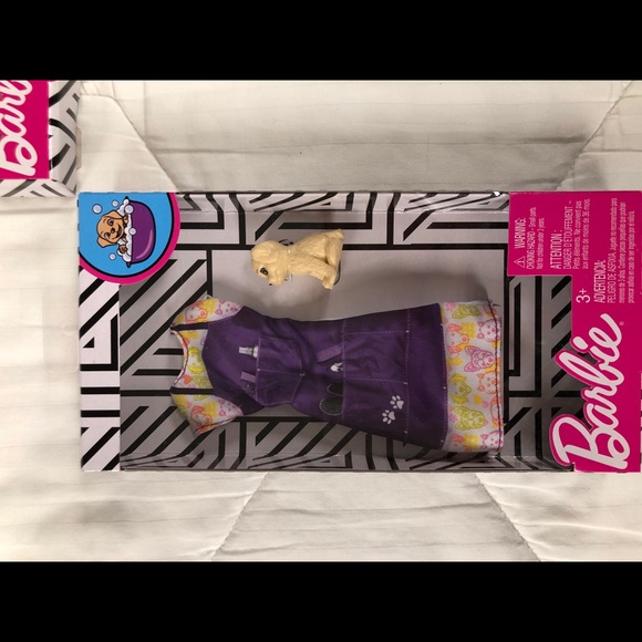 🆕Barbie Doll Outfits 4️⃣ different ones in box - Picture 5 of 6